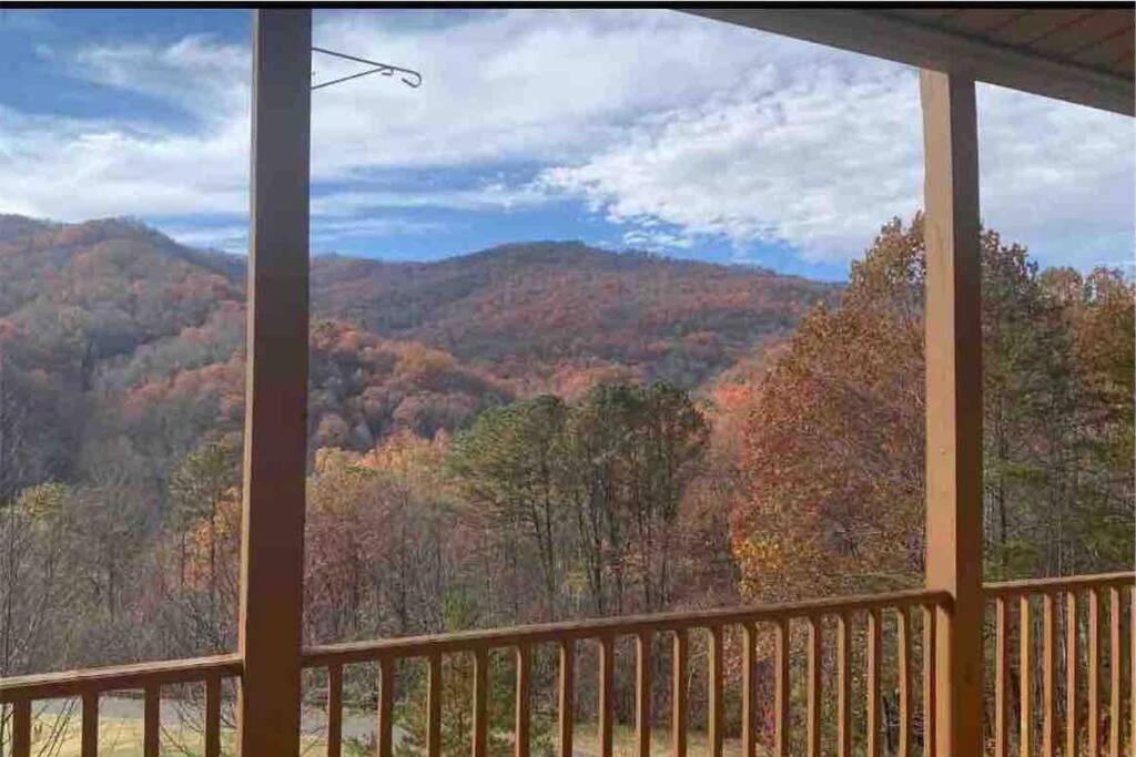Condo With Stunning Mountain And 6Th Green Views Near Harrahs Cherokee Bryson City Whittier Luaran gambar
