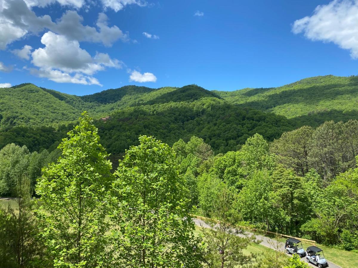 Condo With Stunning Mountain And 6Th Green Views Near Harrahs Cherokee Bryson City Whittier Luaran gambar